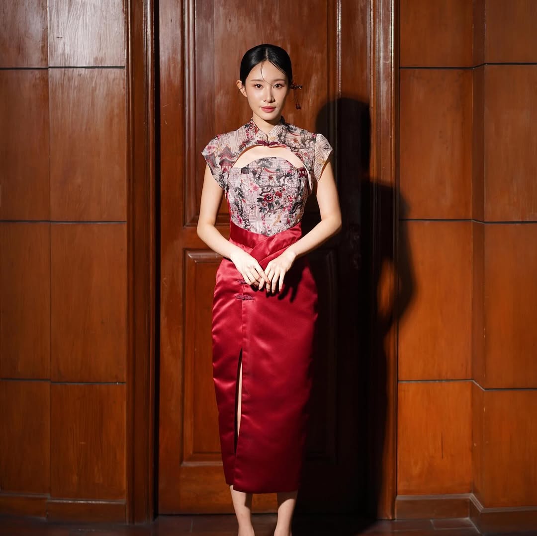 Yang Cheongsam Dress