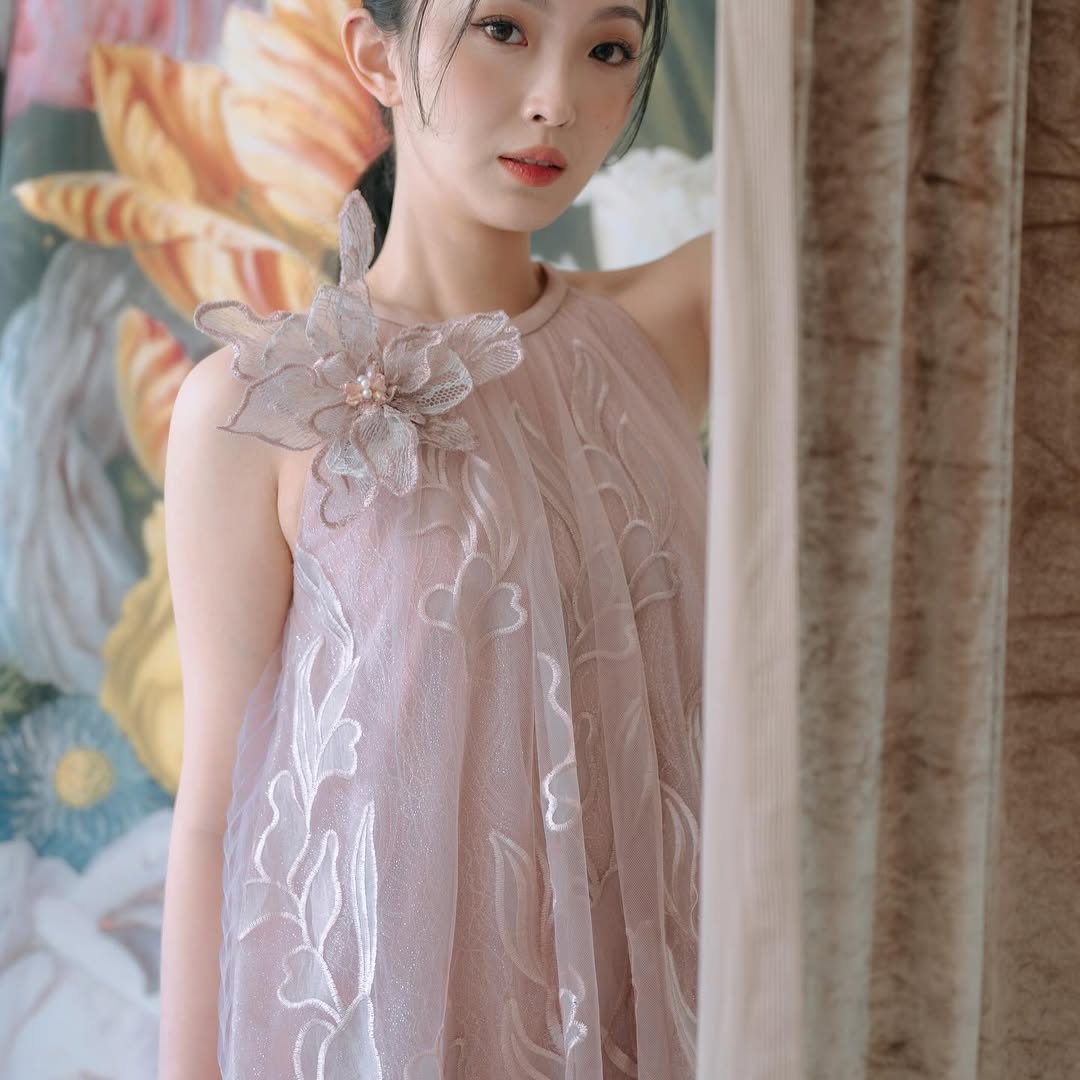 Leira Dress